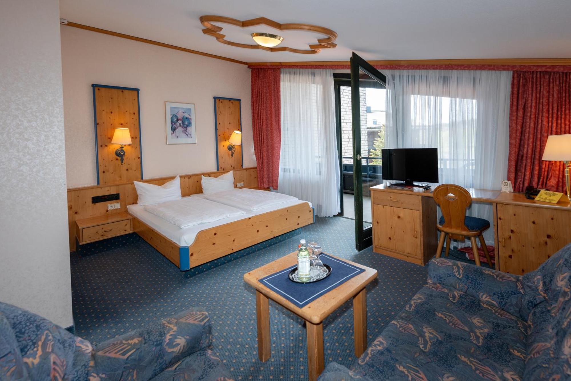 Hotels Am Kranichsee กอสลาร์ ภายนอก รูปภาพ